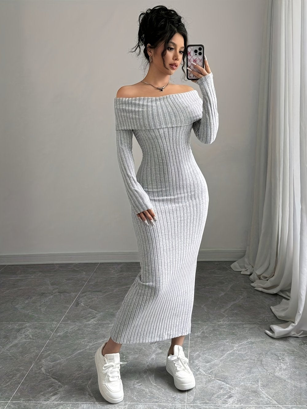 Elegant Winter Midi Dress - view 5