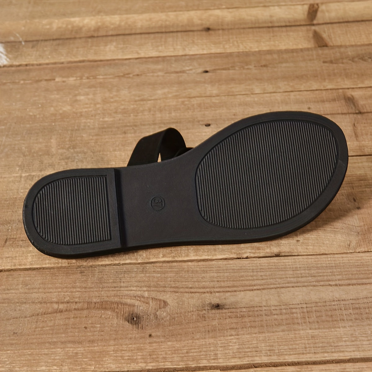 Minimal Toe-Ring Flat Sandals – view 3